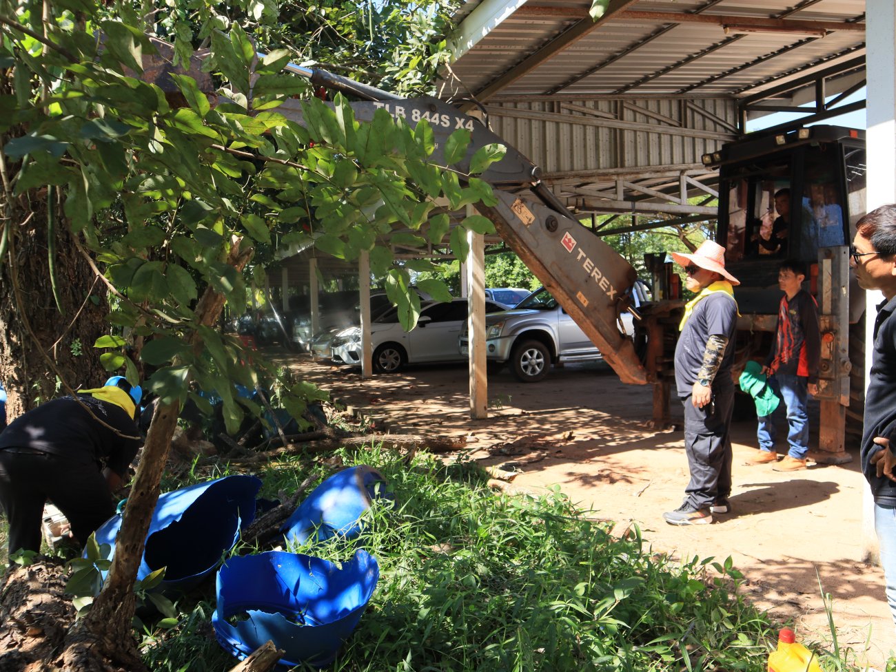 กิจกรรมจิตอาสา “เราทำความ ดี ด้วยหัวใจ” บำเพ็ญสาธารณประโยชน์และบำเพ็ญสาธารณกุศล เนื่องในวันนวมินทรมหาราช 13 ตุลาคม